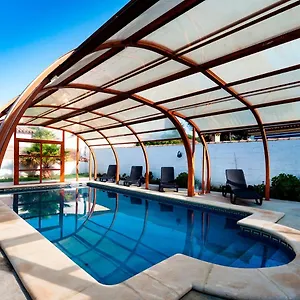 https://sancti-petri-house.es-andalucia.com
